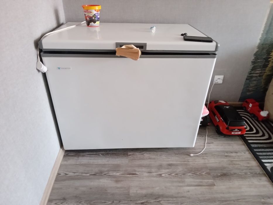 Продам морозильную камеру FROSTOR