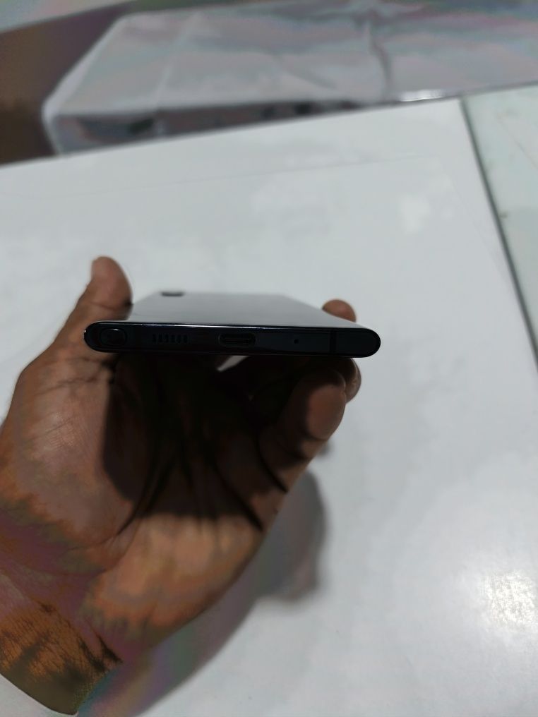 Samsung not 10 plus sotiladi