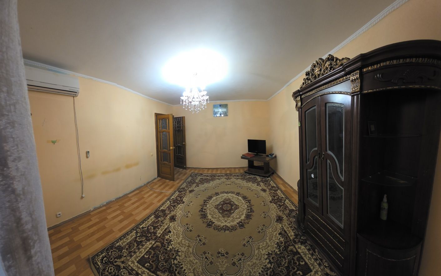 Слам квартиру в центре Уральска