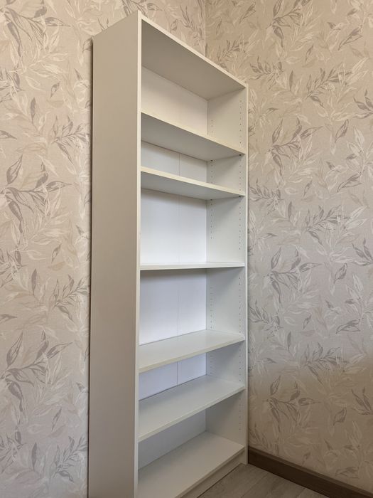 Стеллаж IKEA в идеальном состоянии