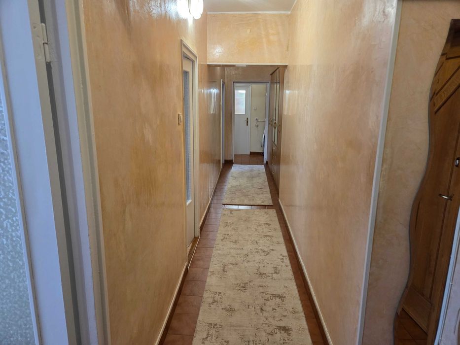 inchiriere apartament 3 camere - Cetate, deasupra Cinema Dacia