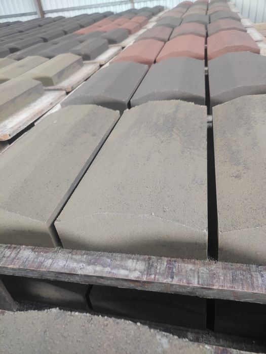 Capace de gard (interval) vibropresate