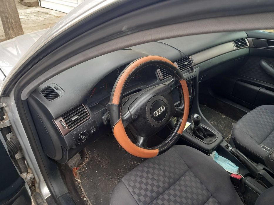 Ауди А6  2.5  ТДИ