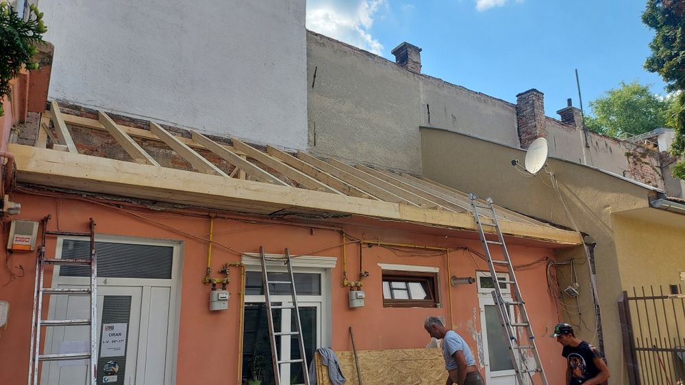 Reparatii acoperisuri și renovări dela ala ze
