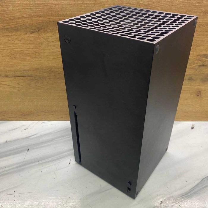 Игровая приставка XBOX Series X 1TB/sk151386