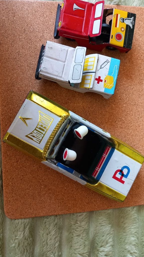 Jucarii de colectie pian&xilofon, mașinuțe de tablă