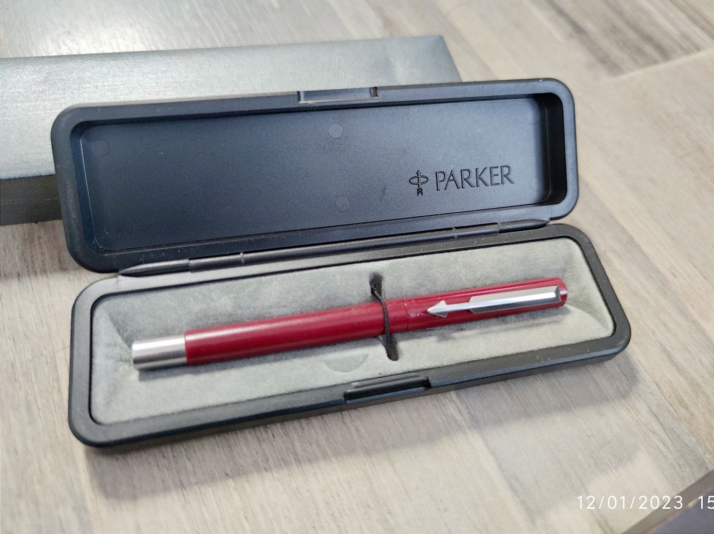 Lot - Stilou Parker Vector , Parker Jotter, Ballograf