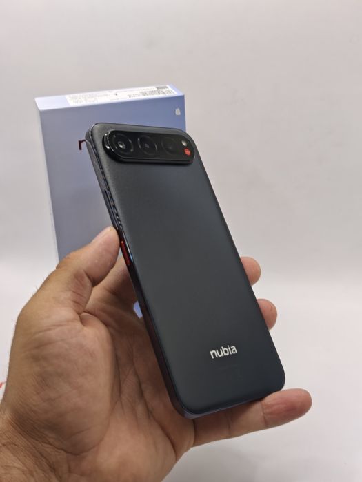 Nubia Air Sigilat 20 GB RAM cu 256