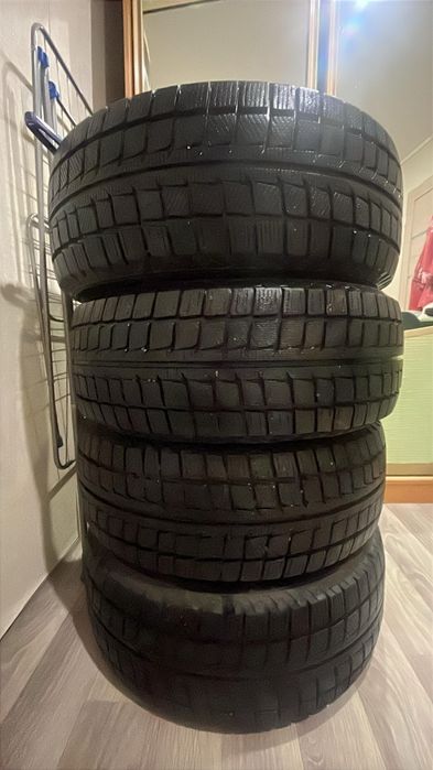 Зимняя резина 235/55/18