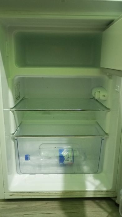 Холодилник Артел сатылады жаксы ислеп турыпты бойы бир метыр