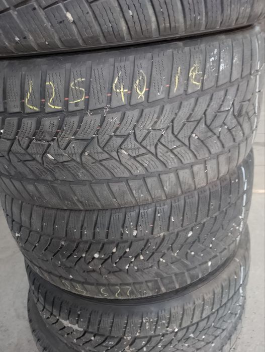 Anvelope iarna Dunlop 225/40 R18