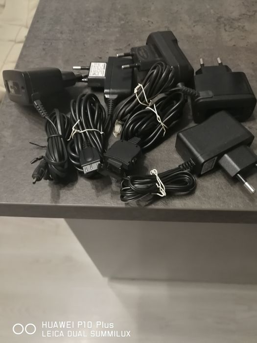 Стари заряднни за мобилни телефони 5бр.25лв. Нокия. И др. РАБОТЕЩИ