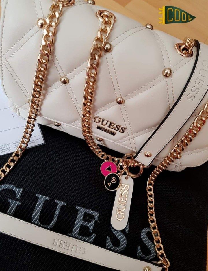 Geanta Guess new collection import Italia, accesorii metalice, saculet