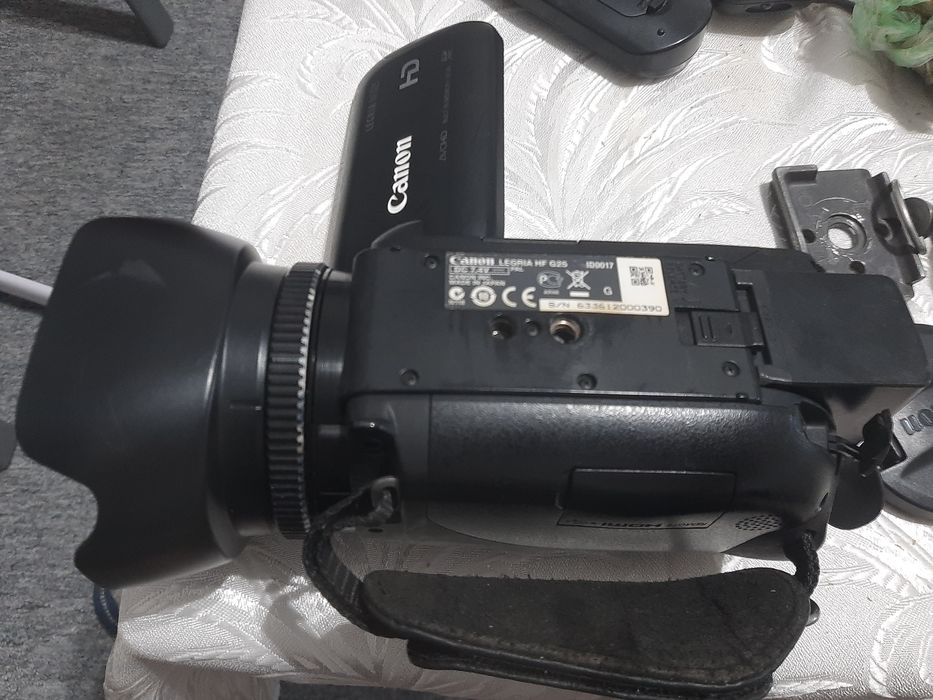 Canon hf g25 la cutie.