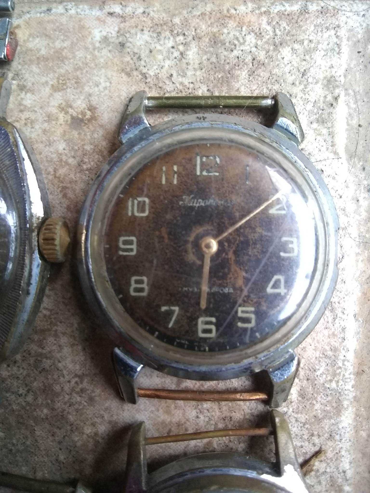 Стар ръчен часовник