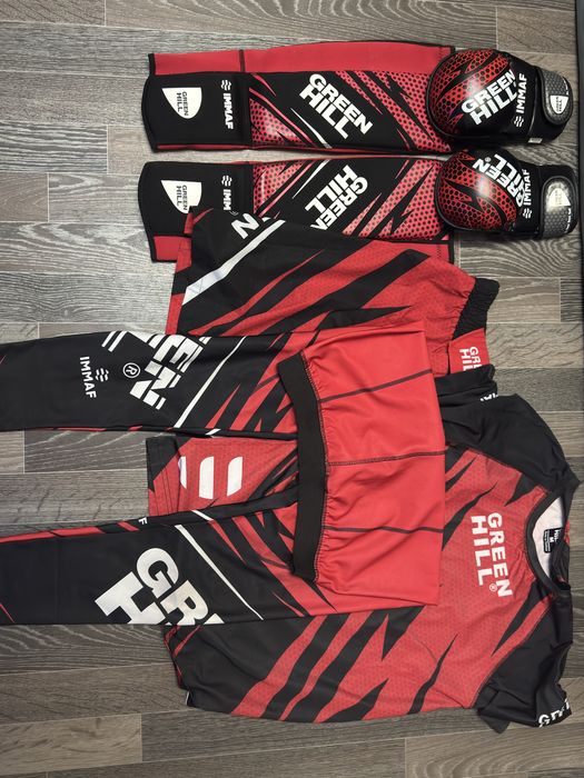 Продам Экипировку