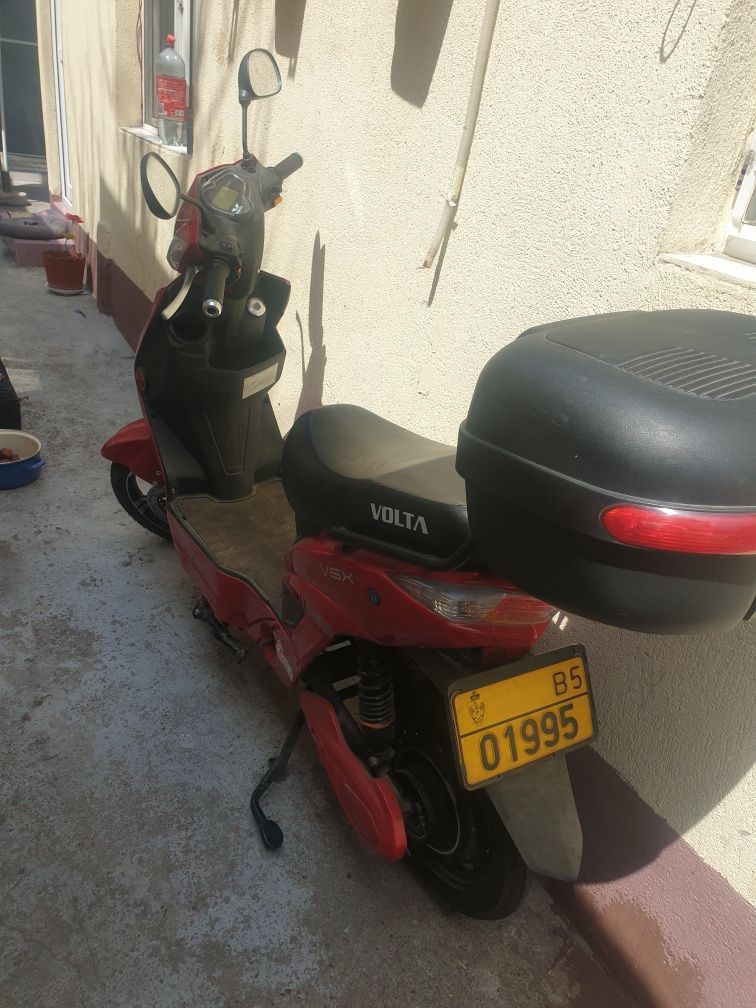 scuter electric 6 luni utilizat