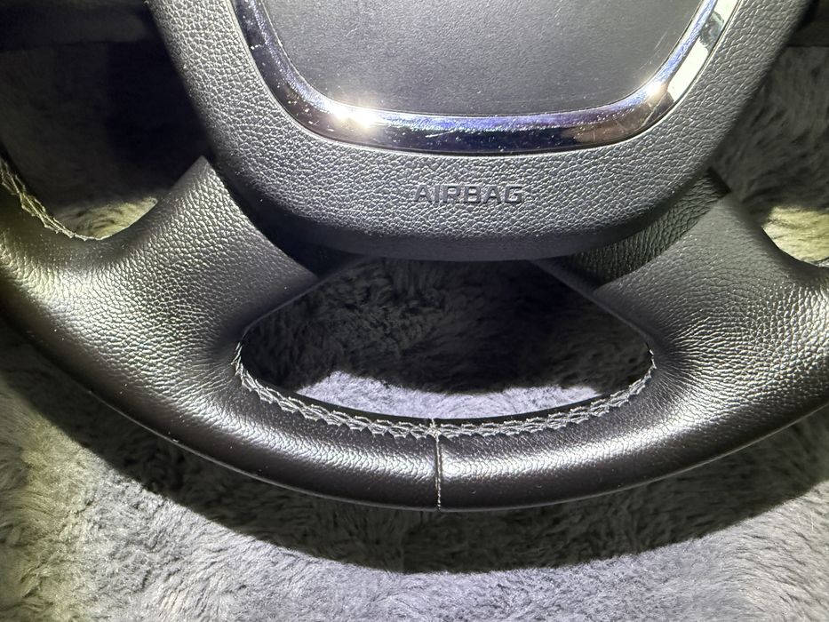 Волан от естествена кожа за Skoda