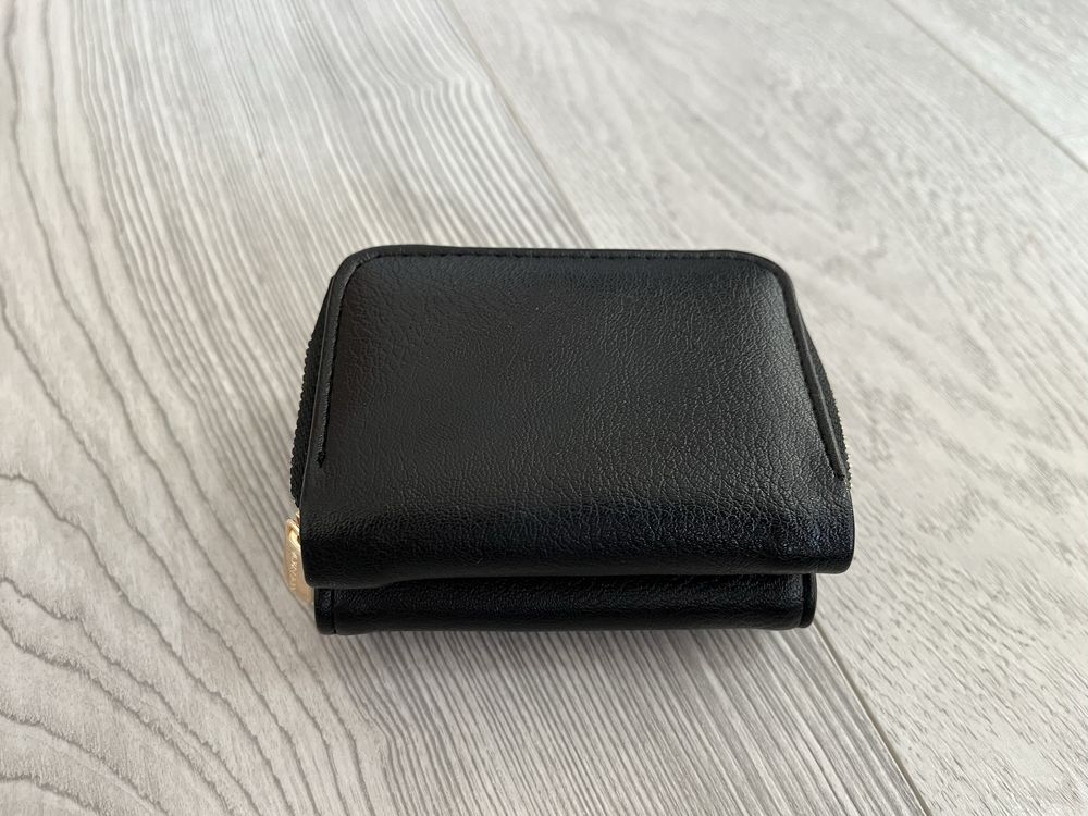 Нови дамски портмонета LV/Guess/Michael Kors