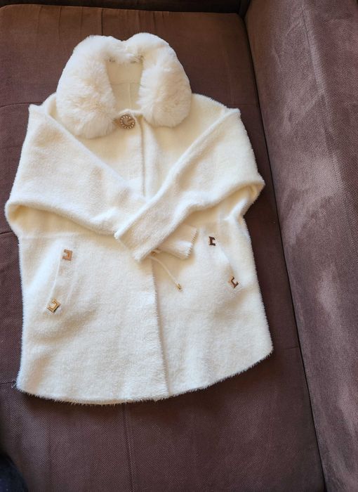 Кашмирена жилетка -палто НОВА!