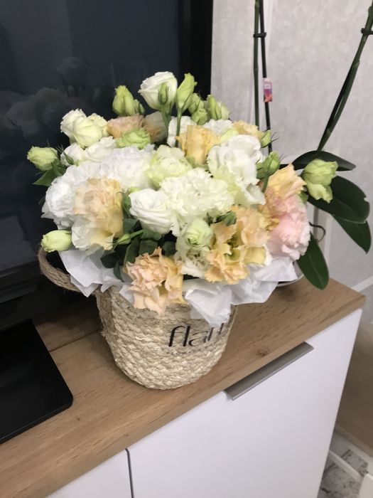 Чветы в карзине.