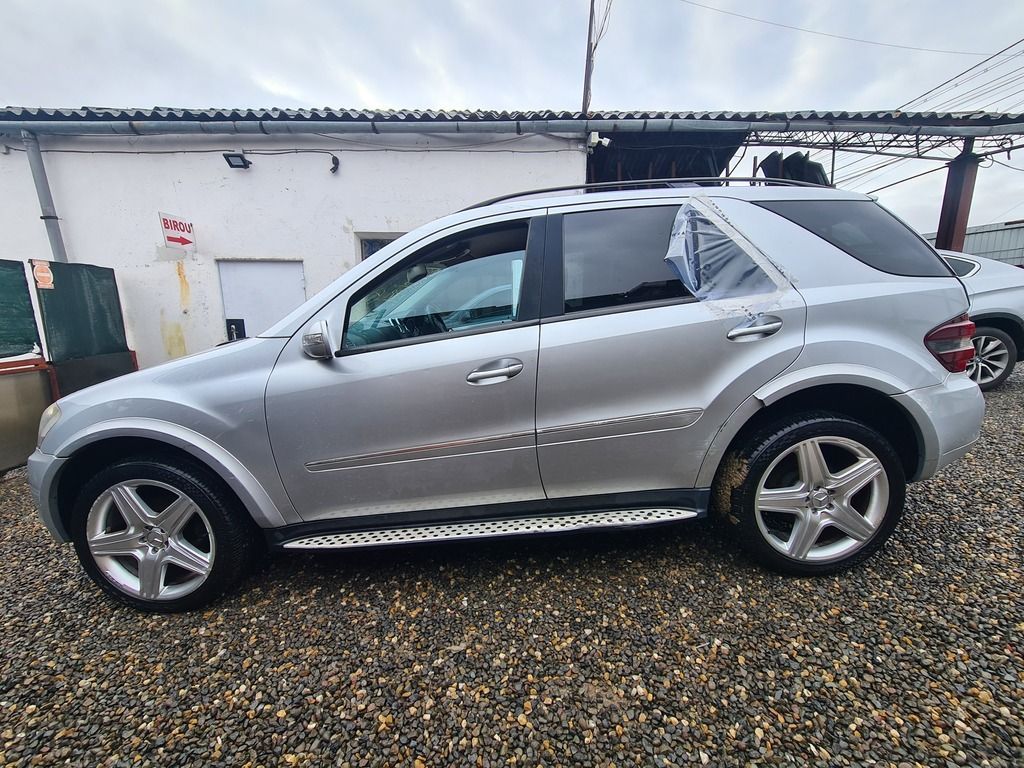 Capota Mercedes - Benz ML W164 2005 - 2008 SUV 4 Usi ARGINTIU (776)