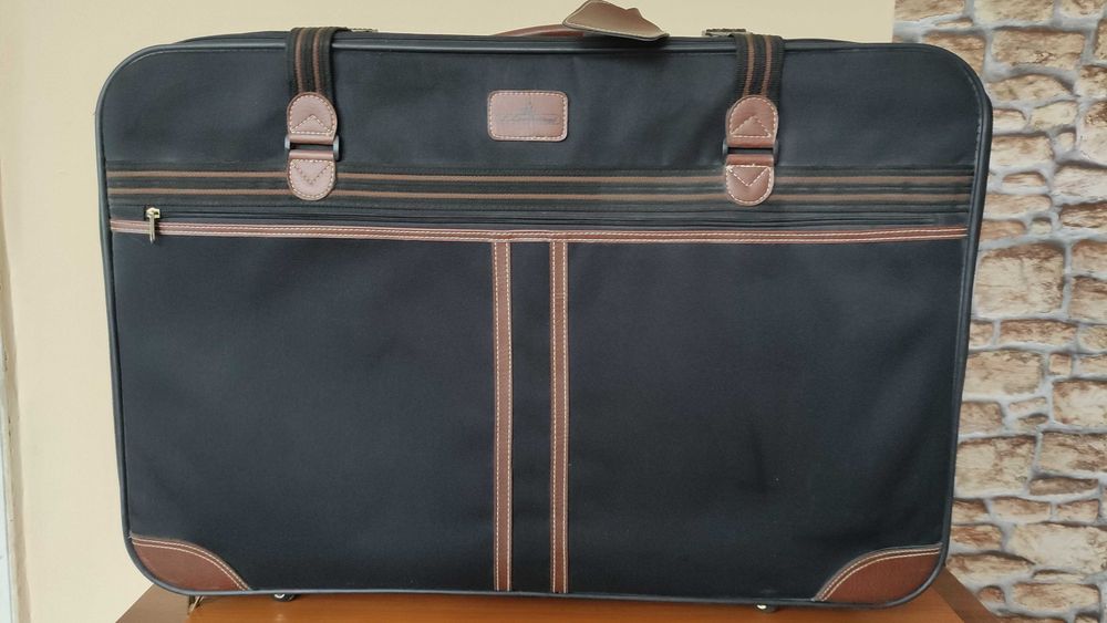 L.Lambertazzi голям куфар с 4 колелца