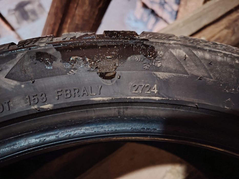 Cauciucuri de vânzare