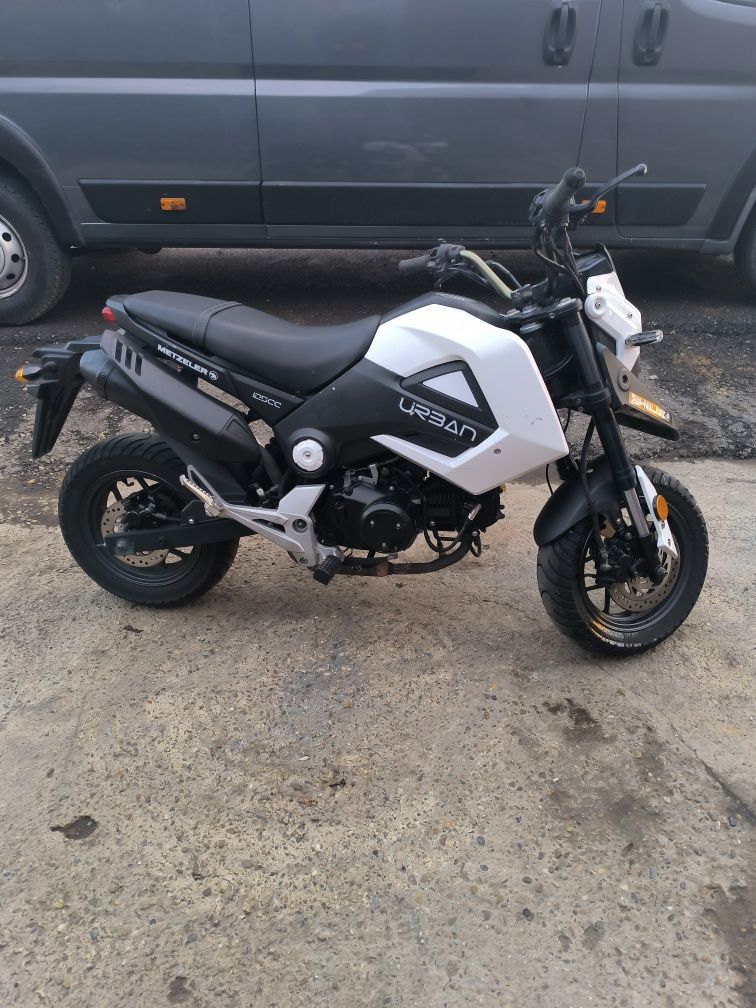 Moto 125 urban(honda), variante!