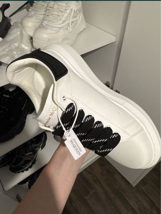 Alexander Mcqueen - 40