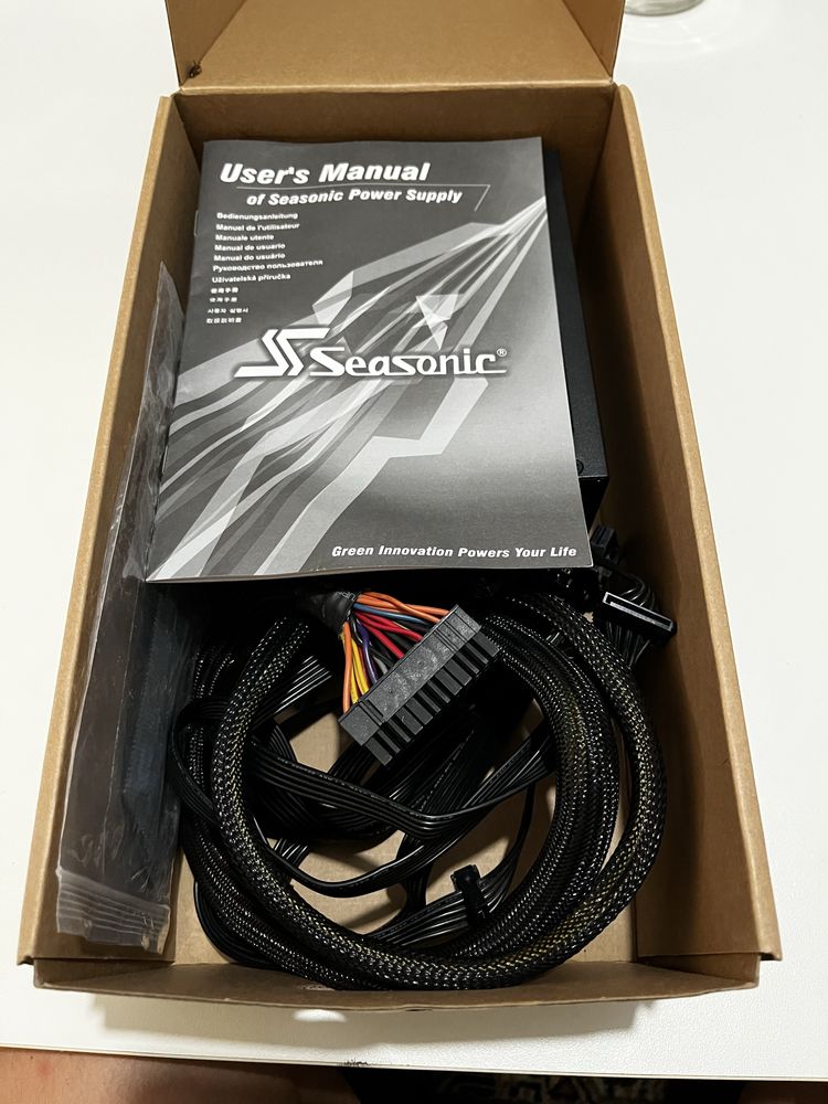 Захранване Seasonic G550W