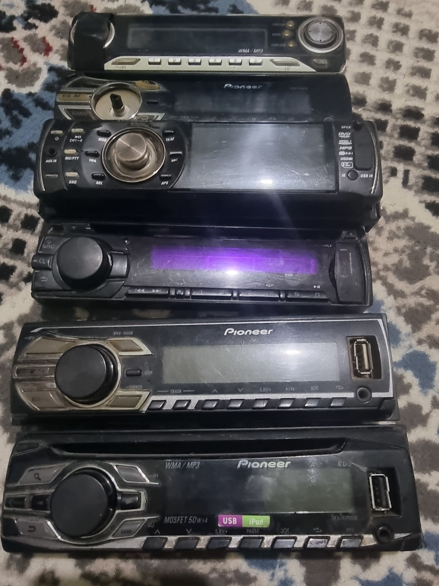 Pioneer magnitafon ponnellari