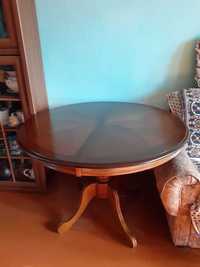 Продаётся круглый, деревянный стол