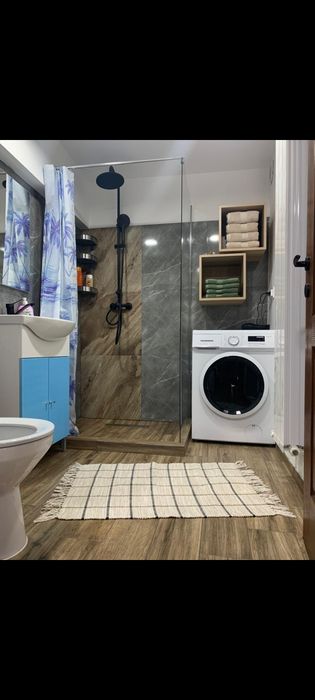 Apartament 3 camere de vanzare