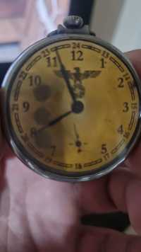 Продавам джобен часовник от 1936г.