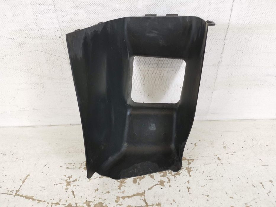 Порше Тайкан / Porsche Taycan 1 Оригинален носач на радиатор отпред вл