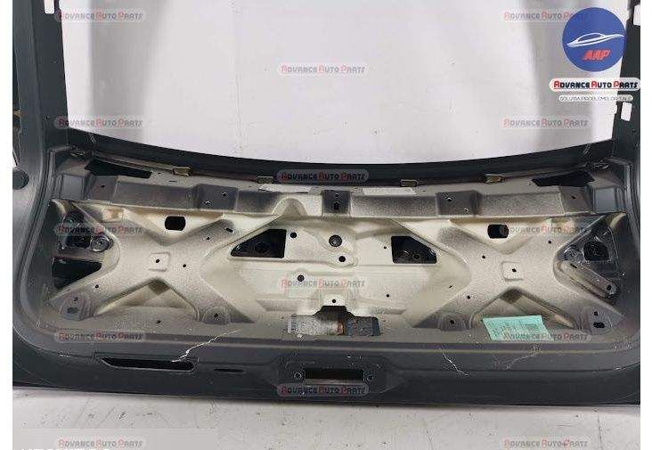 Оригинален заден капак с орнаменти и стопове Ленд Роувър / Land Rover