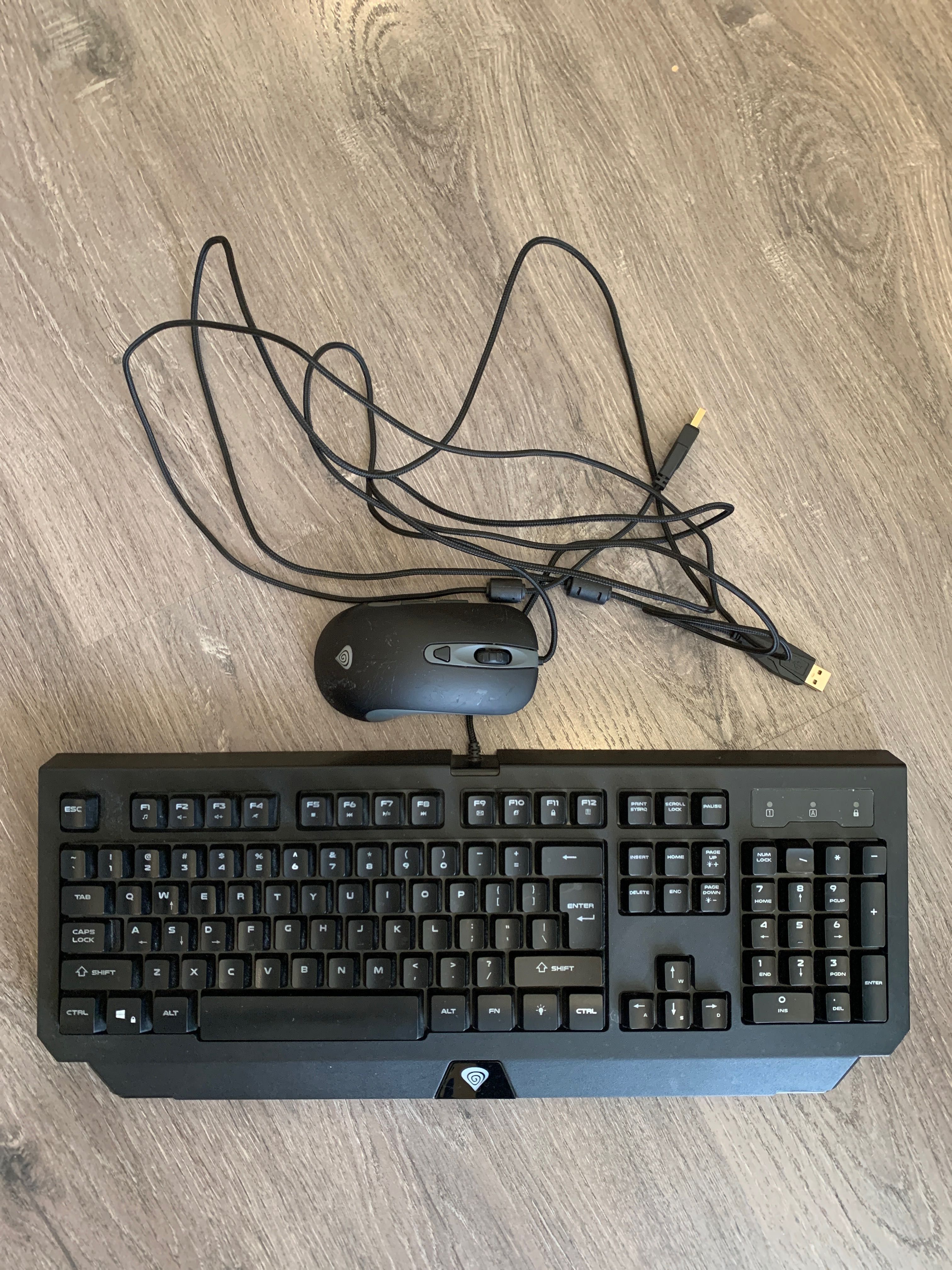 Клавиатура и мишка Gaming set светеща