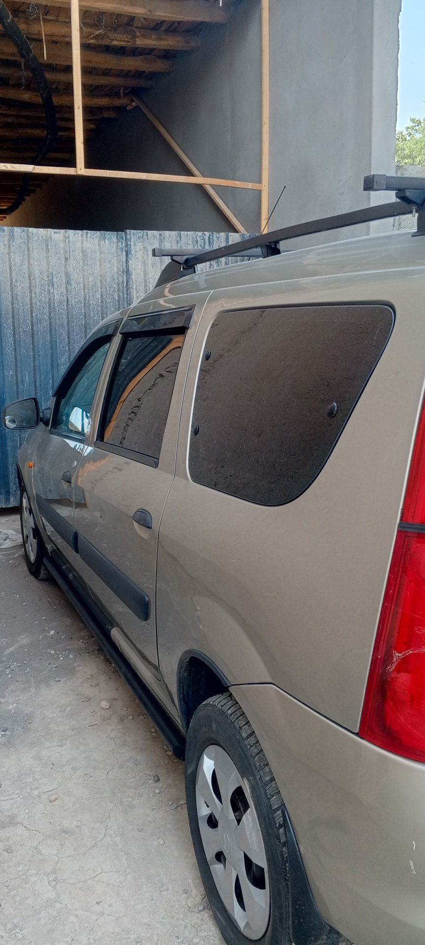 Moshina modeli: #Lada Largus
Kraska: Bor 
Rangi: Rasmda
Yil: 2014
Prob
