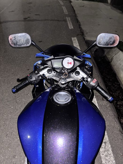 Yamaha yzf r125cc an 2011