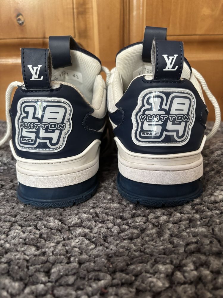 Louis Vuitton skates