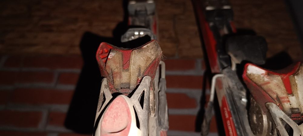 Лыжи волки 168 см состояние стреднее