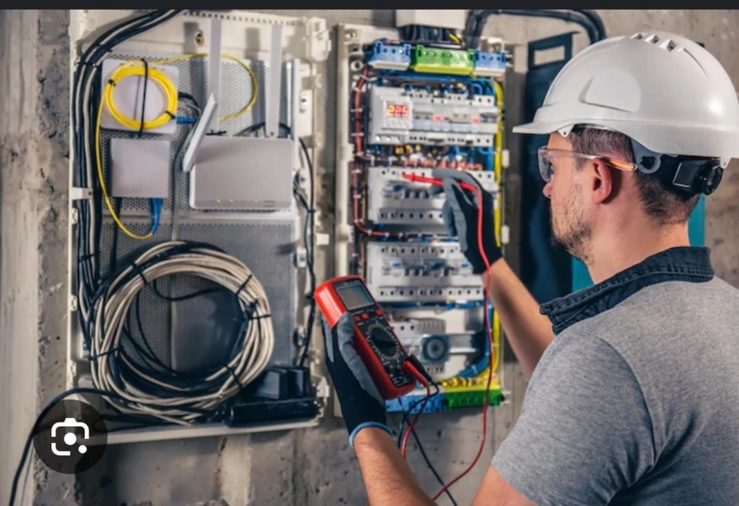 10 yillik tajribaga ega Elektrik man. Elektrik xizmatlari sifatli