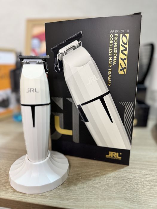 Професионален тример JRL FF2020T-B ONYX с гаранция