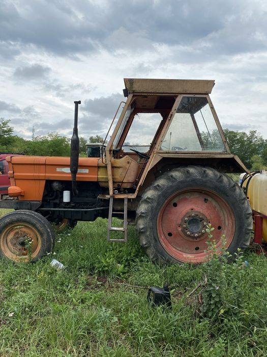 Tractor Fiat 850 OM sau schimb cu balotiera rotunda!!