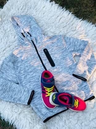 Hanorac bluza trening -marimea 8-9 ani,gluga,nu geaca Adidas,Nike