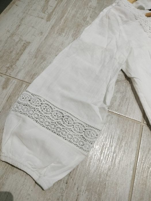 De vânzare cămașă albă mărimea 36