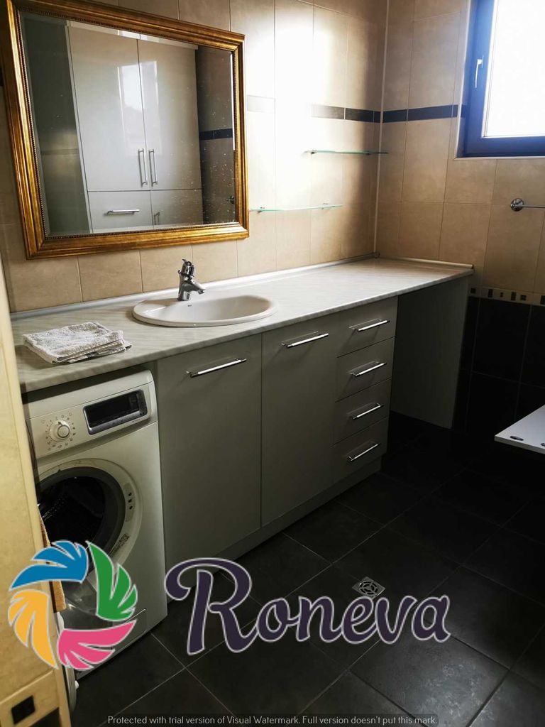 Продава се Къща в Тутракан - 348 кв.м за 696 €/кв.м - Снимка #8