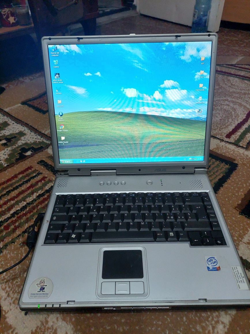 Laptop pentru piese schimb second-hand