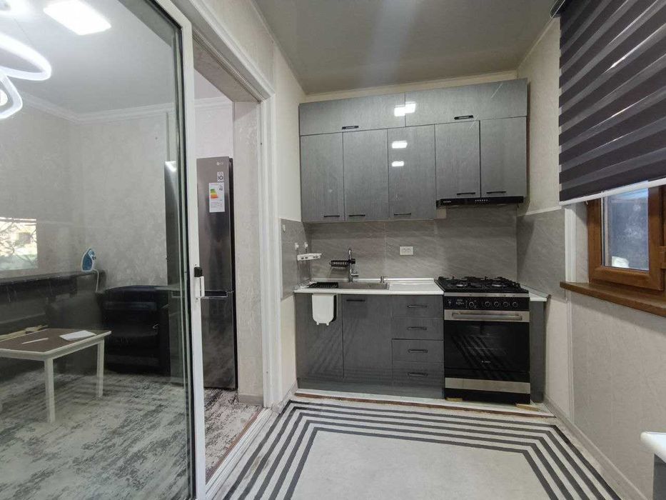 Продается светлая, уютная 4 комнатная  квартира на Юнусабаде 19 кв